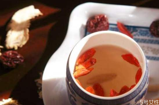 催月經(jīng)吃什么來的最快 紅棗桂圓催月經(jīng)嗎 催月經(jīng)吃什么來的最快 紅棗桂圓催月經(jīng)嗎