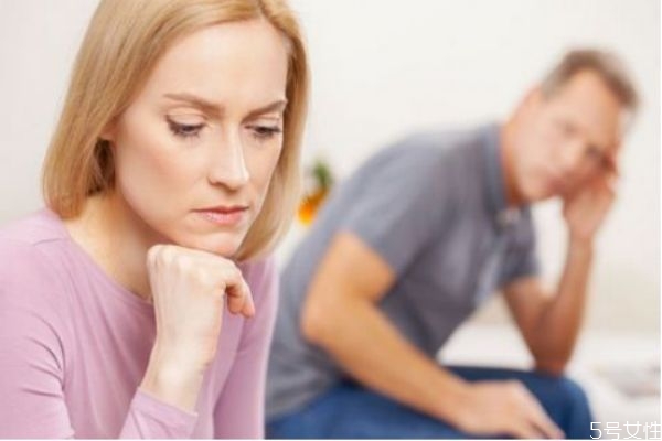 女生說要冷靜幾天預(yù)示什么 女生冷靜期需要聯(lián)系嗎 女生說要冷靜幾天預(yù)示什么 女生冷靜期需要聯(lián)系嗎