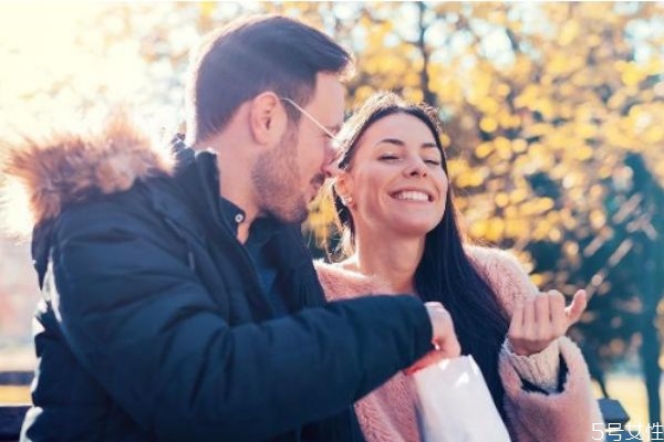 女人想分手會有哪些表現(xiàn) 女人分手想給你機會的表現(xiàn) 女人想分手會有哪些表現(xiàn) 女人分手想給你機會的表現(xiàn)