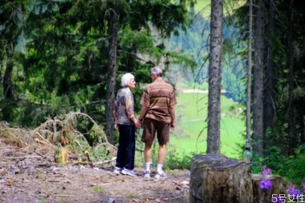 因?yàn)槔鄯质诌€會(huì)復(fù)合嗎 真的累了想分手會(huì)復(fù)合嗎 因?yàn)槔鄯质诌€會(huì)復(fù)合嗎 真的累了想分手會(huì)復(fù)合嗎