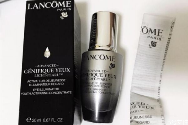 肌底液是干嘛用的 用了肌底液還要用精華液?jiǎn)? alt=