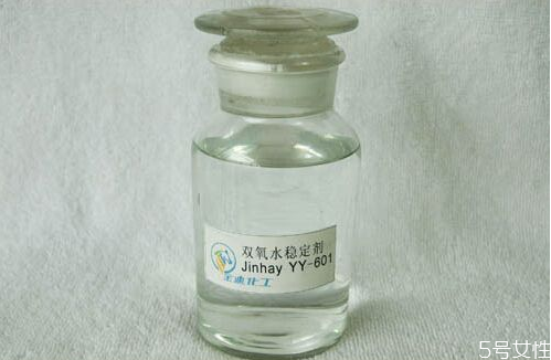 雙氧水喝了會(huì)怎樣 哪些傷口不能用雙氧水 雙氧水喝了會(huì)怎樣 哪些傷口不能用雙氧水