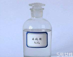 雙氧水喝了會(huì)怎樣 哪些傷口不能用雙氧水 雙氧水喝了會(huì)怎樣 哪些傷口不能用雙氧水