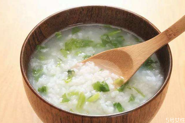 急性腸胃炎為什么會(huì)發(fā)燒 急性腸胃炎發(fā)燒了怎么辦 急性腸胃炎為什么會(huì)發(fā)燒 急性腸胃炎發(fā)燒了怎么辦