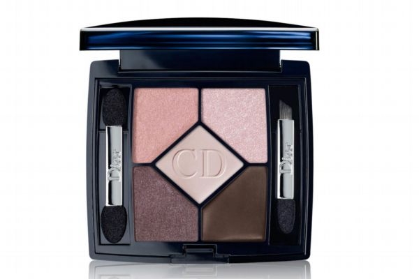 嬌蘭眼影好還是迪奧 嬌蘭眼影價(jià)格多少錢 嬌蘭眼影好還是迪奧 嬌蘭眼影價(jià)格多少錢