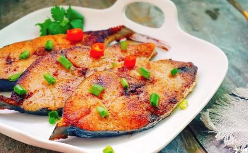 膽固醇高可以吃馬鮫魚嗎 馬鮫魚的食用禁忌 膽固醇高可以吃馬鮫魚嗎 馬鮫魚的食用禁忌