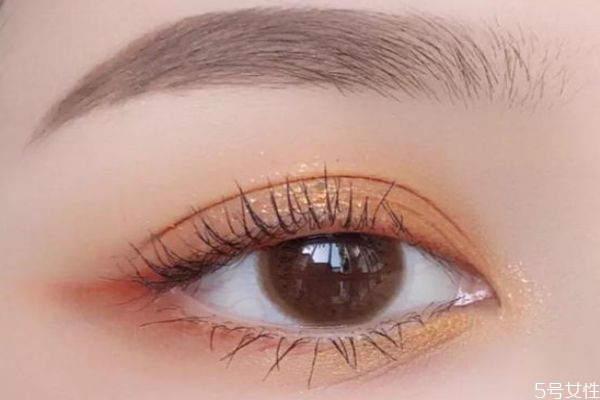 tf眼影好還是香奈兒好 香奈兒和tf是一個檔次嗎 tf眼影好還是香奈兒好 香奈兒和tf是一個檔次嗎