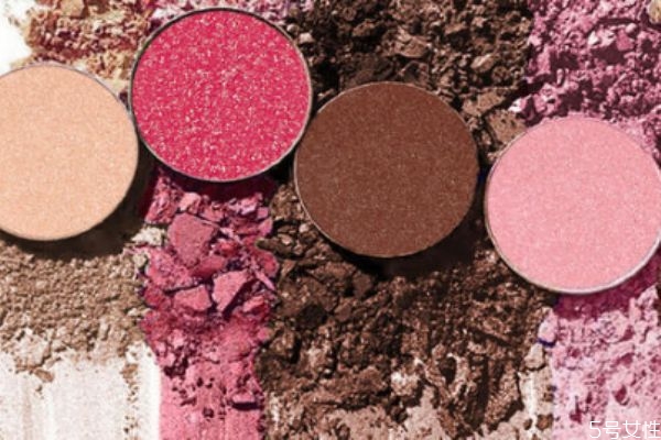 蔥片質(zhì)地眼影是什么意思 貝母質(zhì)地眼影是什么 蔥片質(zhì)地眼影是什么意思 貝母質(zhì)地眼影是什么