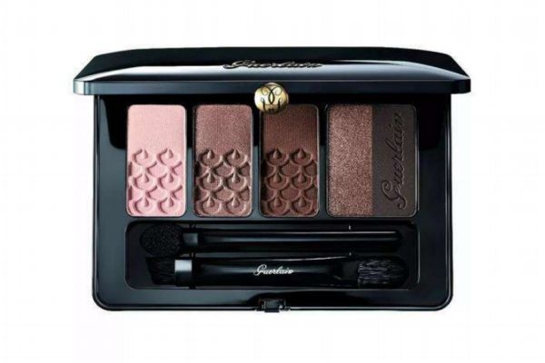 嬌蘭眼影怎么樣 嬌蘭眼影保質期多久 嬌蘭眼影怎么樣 嬌蘭眼影保質期多久