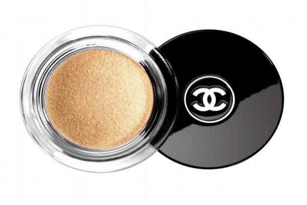 香奈兒眼影保質(zhì)期一般多久 香奈兒眼影怎么樣 香奈兒眼影保質(zhì)期一般多久 香奈兒眼影怎么樣