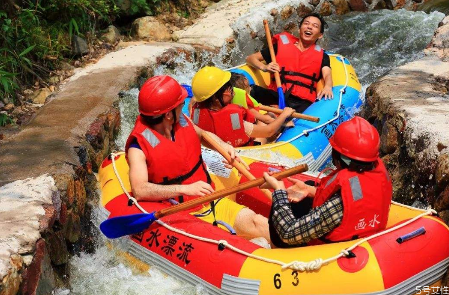 漂流能戴眼鏡嗎 漂流戴什么眼鏡合適 漂流能戴眼鏡嗎 漂流戴什么眼鏡合適