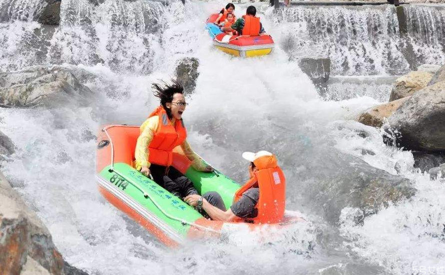 不會(huì)游泳可以玩漂流嗎 不會(huì)游泳漂流危險(xiǎn)嗎 不會(huì)游泳可以玩漂流嗎 不會(huì)游泳漂流危險(xiǎn)嗎