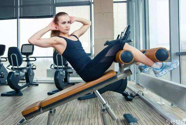 仰臥起坐減肚子會(huì)反彈嗎 仰臥起坐腿抽筋怎么辦 仰臥起坐減肚子會(huì)反彈嗎 仰臥起坐腿抽筋怎么辦