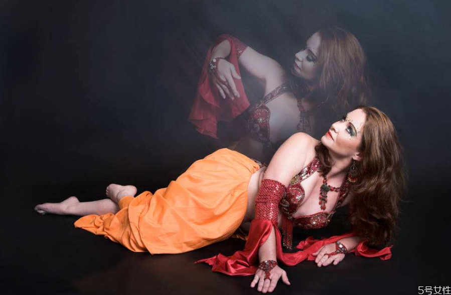 肚皮舞可以翹臀嗎 產(chǎn)后多久需要跳肚皮舞 肚皮舞可以翹臀嗎 產(chǎn)后多久需要跳肚皮舞