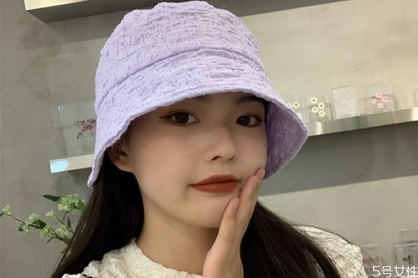 戴帽子口罩可以代替防曬霜嗎 戴口罩能防曬嗎 戴帽子口罩可以代替防曬霜嗎 戴口罩能防曬嗎