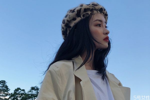 一直戴帽子有什么壞處 帽子長(zhǎng)期戴的危害 一直戴帽子有什么壞處 帽子長(zhǎng)期戴的危害