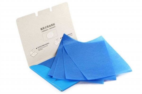 護膚之后可以用吸油紙么 吸油紙用多了會怎樣 護膚之后可以用吸油紙么 吸油紙用多了會怎樣