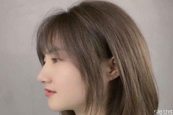 黑茶棕好看還是黑茶色 冷茶色黑茶色哪個好看 黑茶棕好看還是黑茶色 冷茶色黑茶色哪個好看