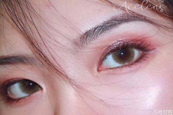 美瞳不戴多久換一次水 美瞳十天沒(méi)換水怎么辦 美瞳不戴多久換一次水 美瞳十天沒(méi)換水怎么辦