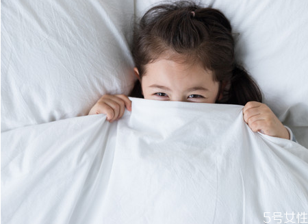 兒童恐懼癥的典型癥狀 兒童恐懼癥的危害 兒童恐懼癥的典型癥狀 兒童恐懼癥的危害