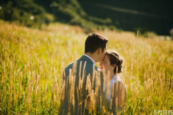 婚姻出現(xiàn)危機如何修復(fù) 如何處理婚姻中的冷暴力 婚姻出現(xiàn)危機如何修復(fù) 如何處理婚姻中的冷暴力