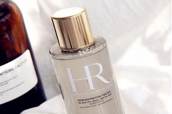 化妝水多久過期 過期化妝水的其它用法 化妝水多久過期 過期化妝水的其它用法