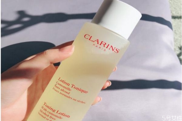 柔膚水保質(zhì)期一般多久 柔膚水怎么用步驟 柔膚水保質(zhì)期一般多久 柔膚水怎么用步驟