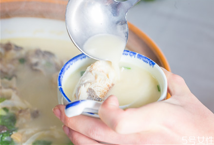 寶寶喝湯好嗎 寶寶多大可以喝湯 寶寶喝湯好嗎 寶寶多大可以喝湯