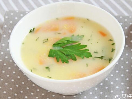 寶寶喝湯好嗎 寶寶多大可以喝湯 寶寶喝湯好嗎 寶寶多大可以喝湯