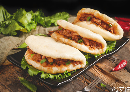 1歲寶寶身高偏矮吃什么 小孩子個(gè)子偏矮食譜推薦 1歲寶寶身高偏矮吃什么 小孩子個(gè)子偏矮食譜推薦