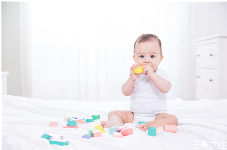 寶寶燙傷后需要注意什么 寶寶燙傷疤痕修復(fù)方法 寶寶燙傷后需要注意什么 寶寶燙傷疤痕修復(fù)方法