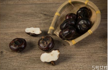 馬蹄泡酒的做法 馬蹄泡酒有什么功效 馬蹄泡酒的做法 馬蹄泡酒有什么功效