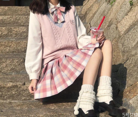 jk風(fēng)最近為什么會火 盤點(diǎn)jk制服小萌款 jk風(fēng)最近為什么會火 盤點(diǎn)jk制服小萌款