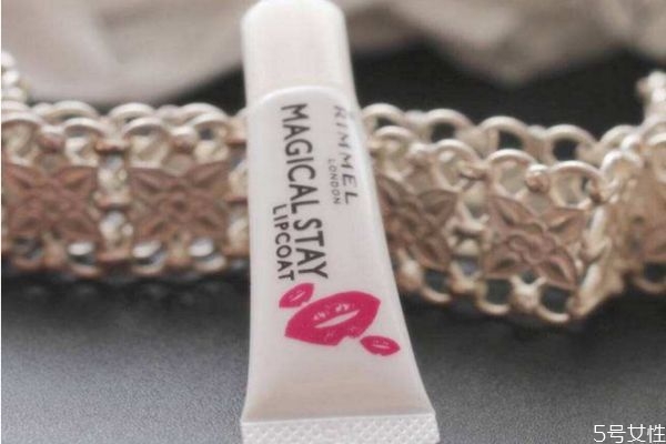 口紅雨衣怎么卸掉 口紅雨衣怎么使用 口紅雨衣怎么卸掉 口紅雨衣怎么使用