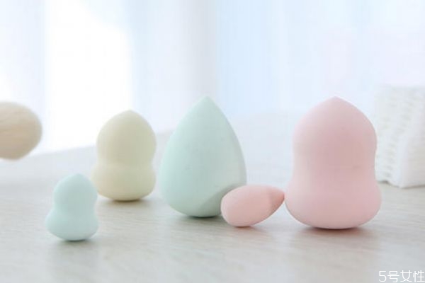 葫蘆粉撲第一次怎么用 使用葫蘆粉撲的注意事項(xiàng) 葫蘆粉撲第一次怎么用 使用葫蘆粉撲的注意事項(xiàng)