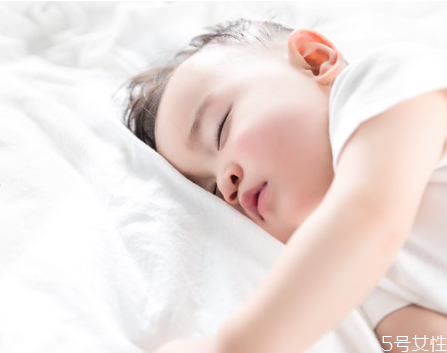 寶寶晚上睡覺老是醒怎么辦 如何改善寶寶睡眠 寶寶晚上睡覺老是醒怎么辦 如何改善寶寶睡眠