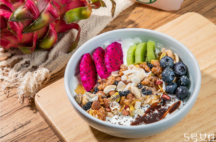 小孩早上吃燕麥片好嗎 早餐吃燕麥片配什么好 小孩早上吃燕麥片好嗎 早餐吃燕麥片配什么好