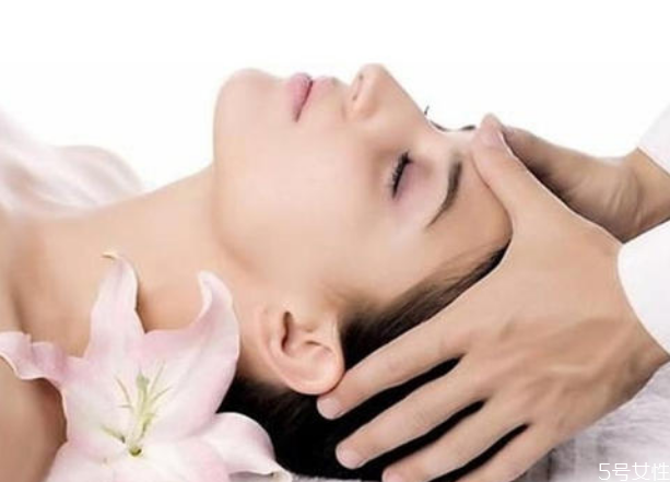 黑頭有必要清理嗎 臉上的黑頭不擠出來會(huì)自己消失嗎 黑頭有必要清理嗎 臉上的黑頭不擠出來會(huì)自己消失嗎