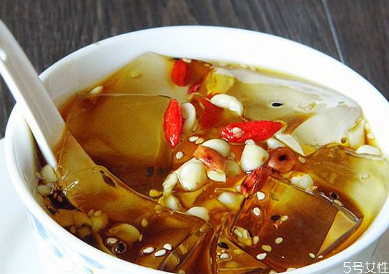 手搓冰粉怎樣做才q彈 手搓冰粉不凝固的原因 手搓冰粉怎樣做才q彈 手搓冰粉不凝固的原因