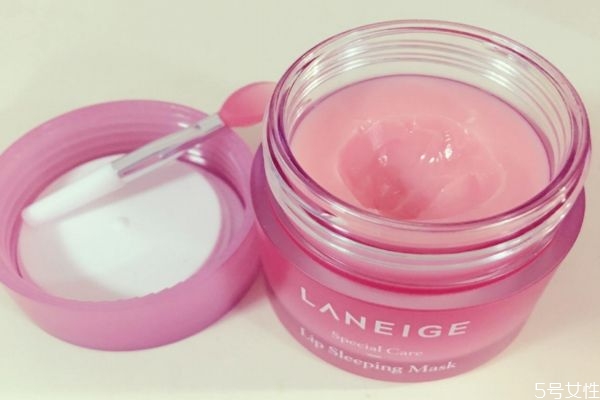 唇膜多久洗掉 唇膜能涂一個晚上嗎 唇膜多久洗掉 唇膜能涂一個晚上嗎