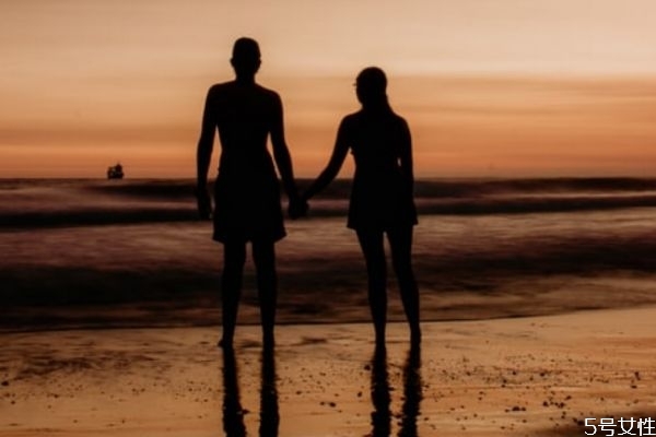 男生初戀后還會有真愛嗎 初戀是男生心中的最痛嗎 男生初戀后還會有真愛嗎 初戀是男生心中的最痛嗎