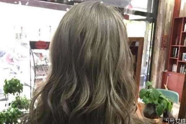 短發(fā)如何快速留長(zhǎng) 頭發(fā)中分分久了禿了怎么辦 短發(fā)如何快速留長(zhǎng) 頭發(fā)中分分久了禿了怎么辦