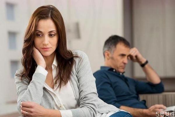 堅決離婚的女人會后悔嗎 離婚后的女人會不會后悔 堅決離婚的女人會后悔嗎 離婚后的女人會不會后悔