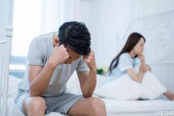 夫妻經(jīng)常冷戰(zhàn)說明什么 夫妻長期冷戰(zhàn)的后果 夫妻經(jīng)常冷戰(zhàn)說明什么 夫妻長期冷戰(zhàn)的后果