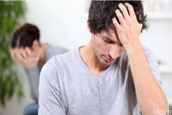 夫妻經(jīng)常冷戰(zhàn)說明什么 夫妻長期冷戰(zhàn)的后果 夫妻經(jīng)常冷戰(zhàn)說明什么 夫妻長期冷戰(zhàn)的后果