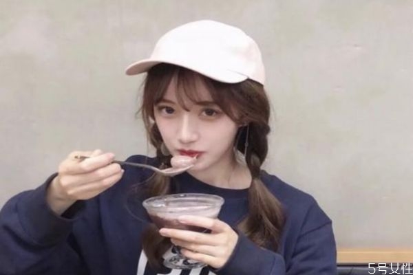 網(wǎng)戀如何知道對(duì)方是不是騙你 網(wǎng)戀可以奔現(xiàn)嗎 網(wǎng)戀如何知道對(duì)方是不是騙你 網(wǎng)戀可以奔現(xiàn)嗎