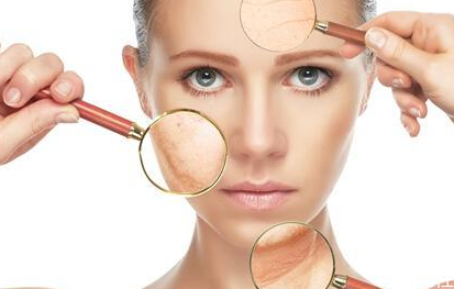 冬天皮膚為什么容易起皮 冬天臉上起皮怎么辦 冬天皮膚為什么容易起皮 冬天臉上起皮怎么辦