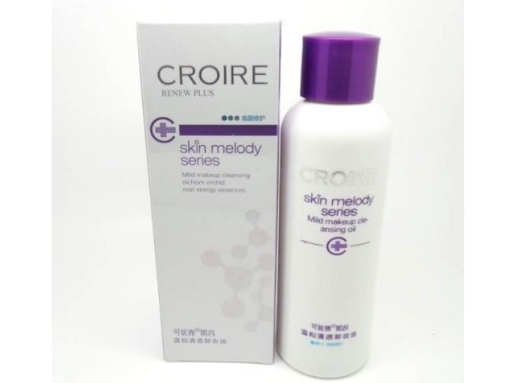 藥妝和普通護膚品有何區(qū)別 什么樣的人適合用藥妝護膚品 藥妝和普通護膚品有何區(qū)別 什么樣的人適合用藥妝護膚品