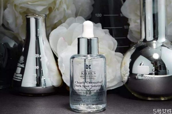 護膚后有搓泥的現(xiàn)象是什么原因 預(yù)防護膚品搓泥的方法 護膚后有搓泥的現(xiàn)象是什么原因 預(yù)防護膚品搓泥的方法