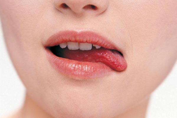 唇部干燥起皮怎么辦 唇部怎么護理小妙招 唇部干燥起皮怎么辦 唇部怎么護理小妙招